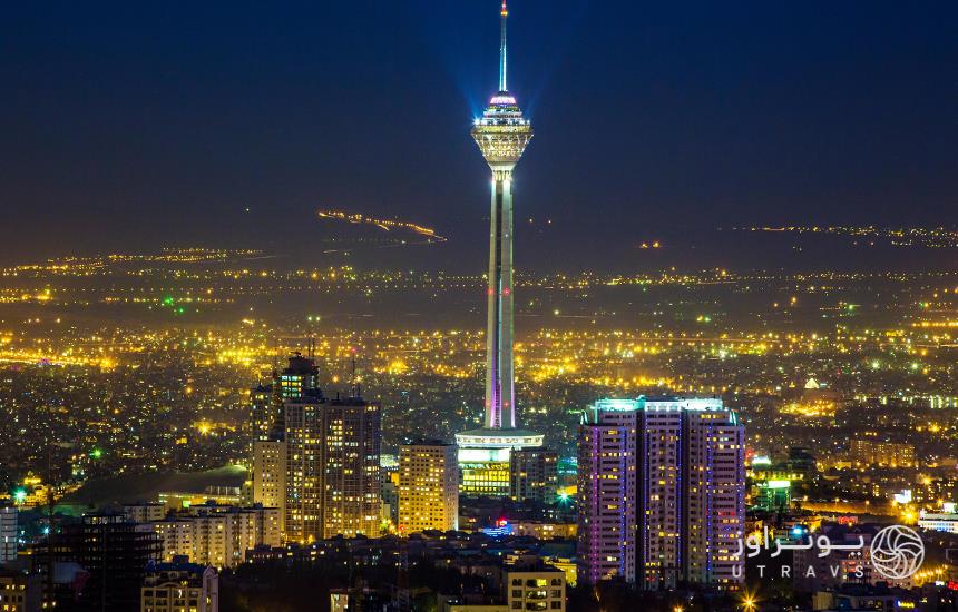 عکس برج میلاد در شب